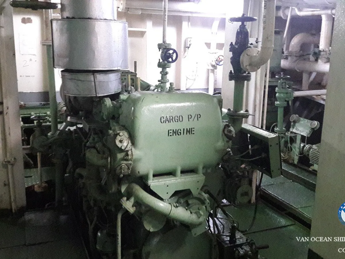 Tàu chở dầu/hóa chất để bán