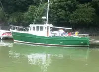 Tàu đánh cá để bán