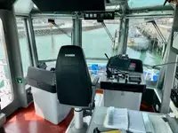 Tàu kéo để bán