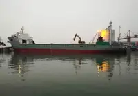 Xà lan rao bán