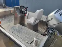 Thuyền làm việc rao bán