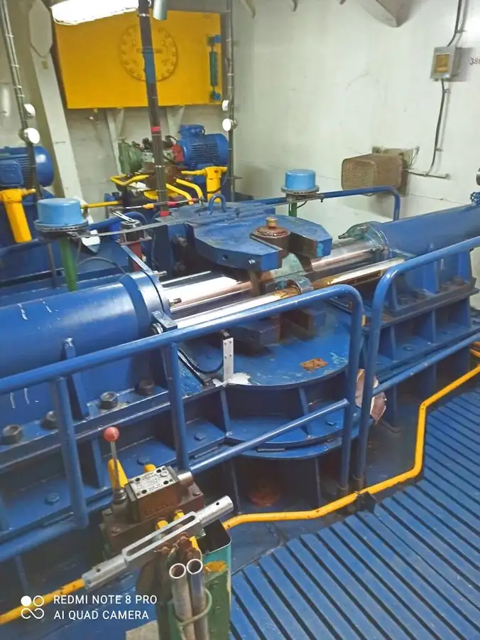 Tàu chở hàng rời để bán