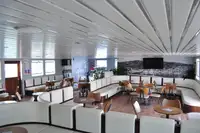 Tàu đổ bộ, chở hàng để bán