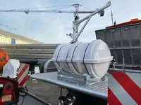 Tàu cứu hộ để bán
