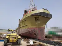 Tàu kéo để bán