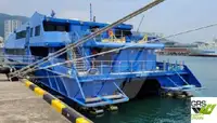 Tàu du lịch để bán