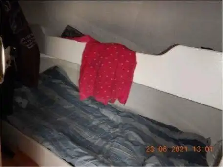 Tàu kéo lưới để bán