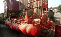 Tàu làm việc để bán