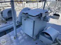 Tàu đổ bộ, chở hàng để bán