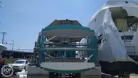 Tàu container để bán