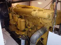 Tàu kéo lưới để bán