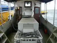 Tàu kéo để bán