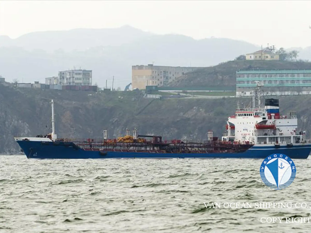 Tàu chở dầu/hóa chất để bán
