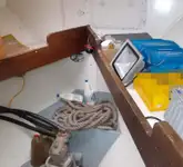 Tàu làm việc để bán