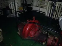 Tàu kéo để bán