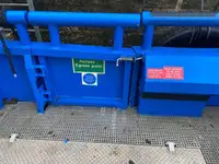 Tàu kéo để bán
