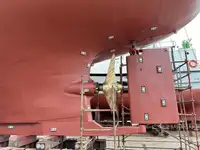 Tàu kéo lưới để bán