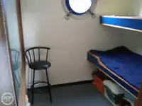 Tàu đánh cá để bán