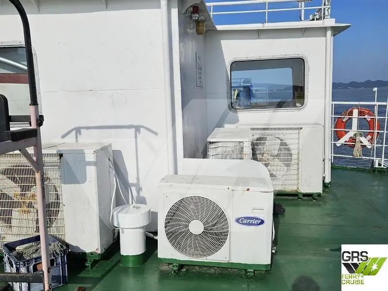 Tàu đổ bộ, chở hàng để bán