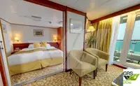 Tàu du lịch để bán
