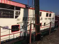 Tàu container để bán