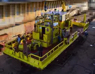 Thuyền làm việc rao bán