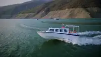 Tàu du lịch để bán
