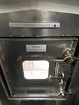 Tàu cứu hộ để bán