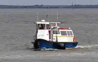 Tàu chở khách để bán