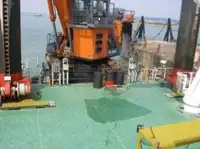 Tàu nạo vét để bán