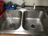 Tàu kéo lưới để bán