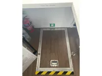 Tàu làm việc để bán
