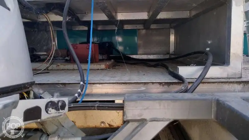 Tàu container để bán