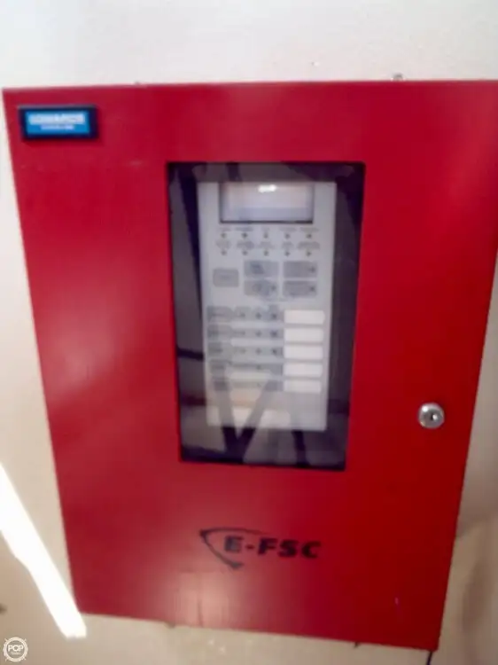 Tàu kéo để bán