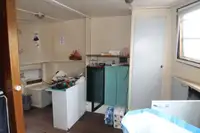 Sà lan để bán