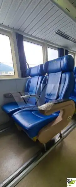 Tàu chở khách để bán