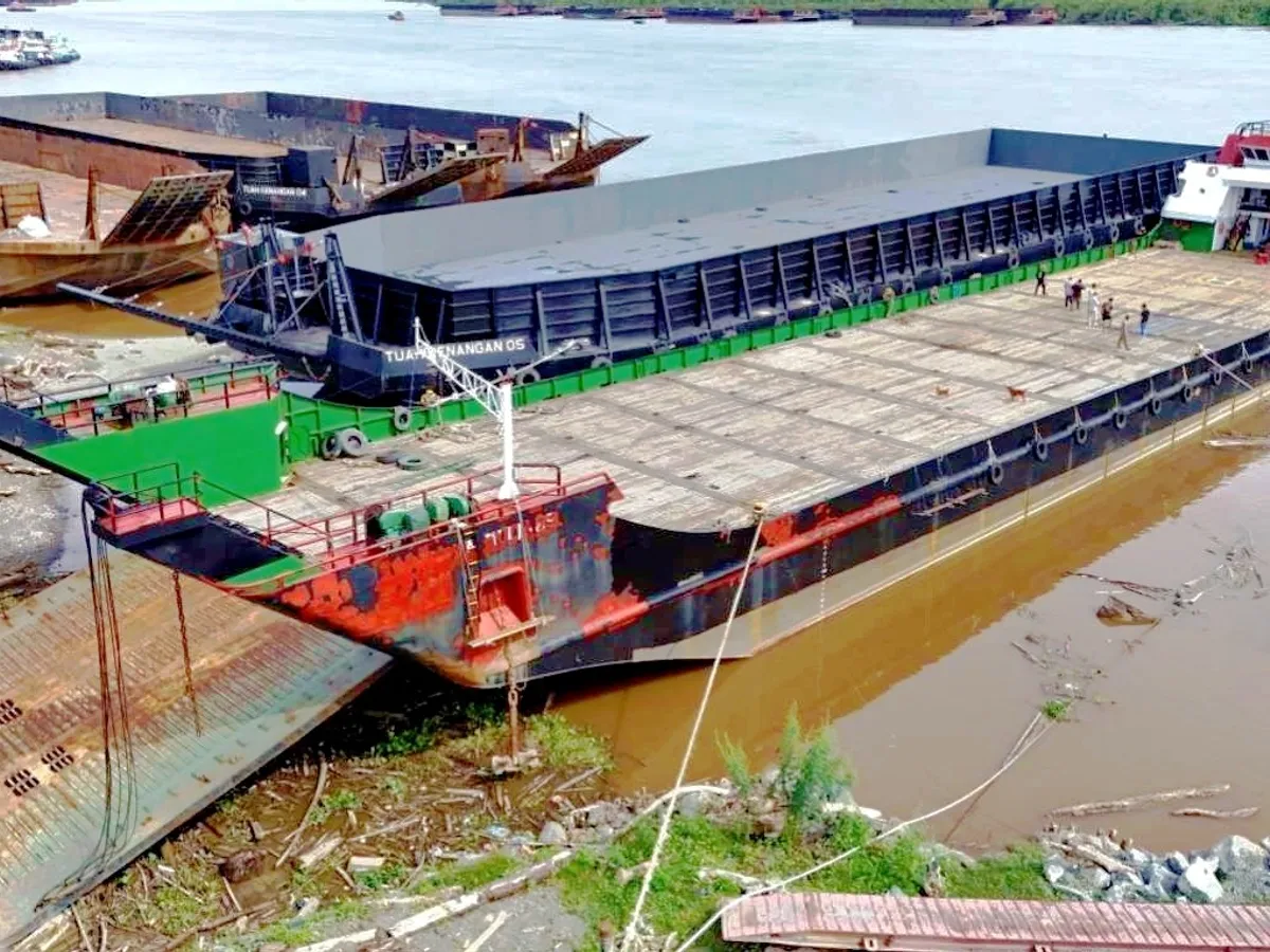 Tàu đổ bộ, chở hàng để bán