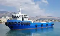 Tàu kéo để bán