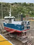 Tàu kéo lưới để bán