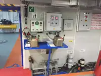 Tàu du lịch để bán