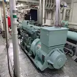 Tàu lưới vây để bán