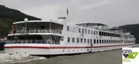 Tàu du lịch để bán