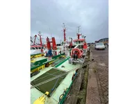 Tàu cung cấp để bán