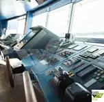Tàu du lịch rao bán