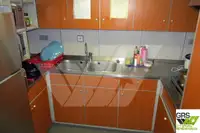 Tàu làm việc để bán