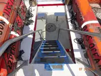 Tàu đánh cá để bán