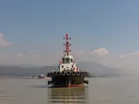 Tàu kéo để bán