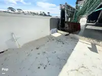 Tàu kéo lưới để bán