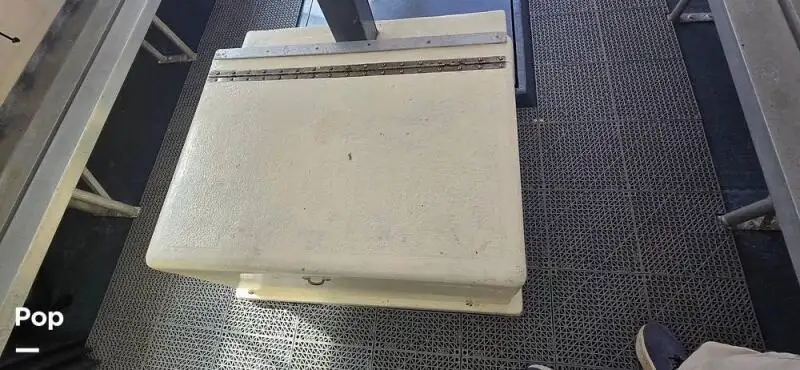 Tàu hỗ trợ lặn để bán