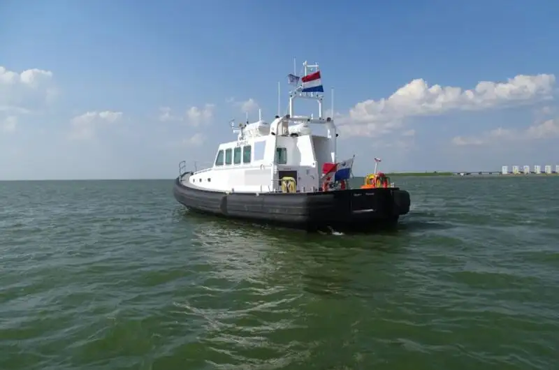 Tàu khảo sát để bán